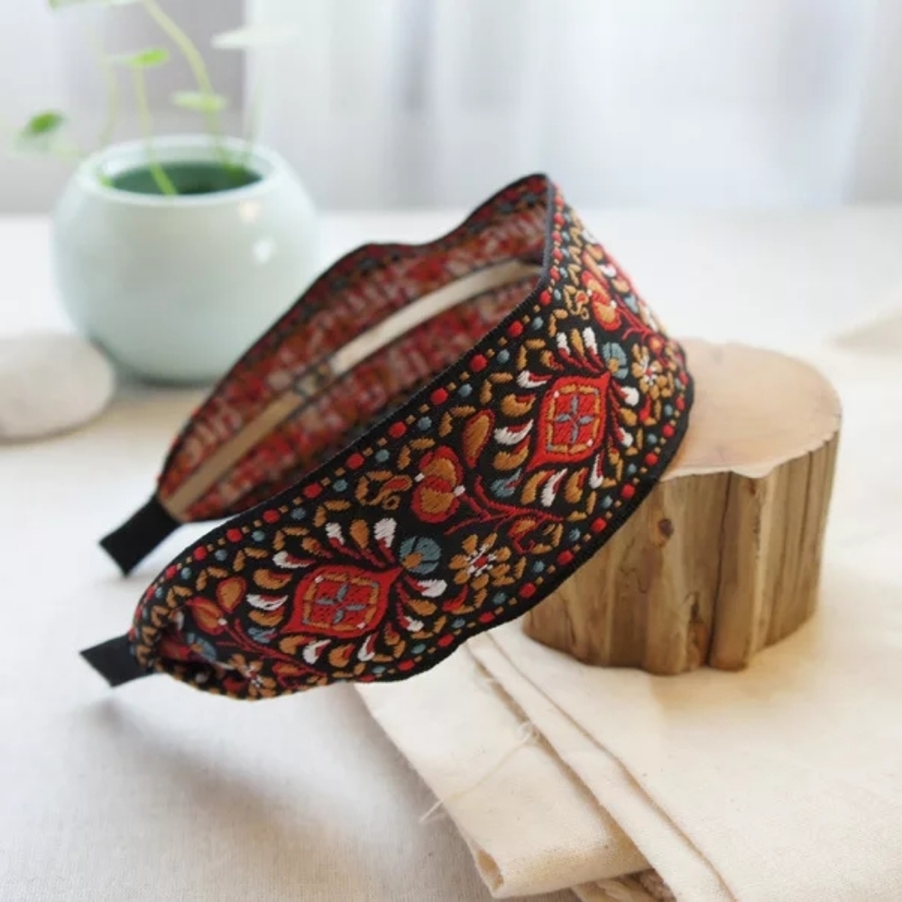 Embroidered headband - Picture 4 of 4